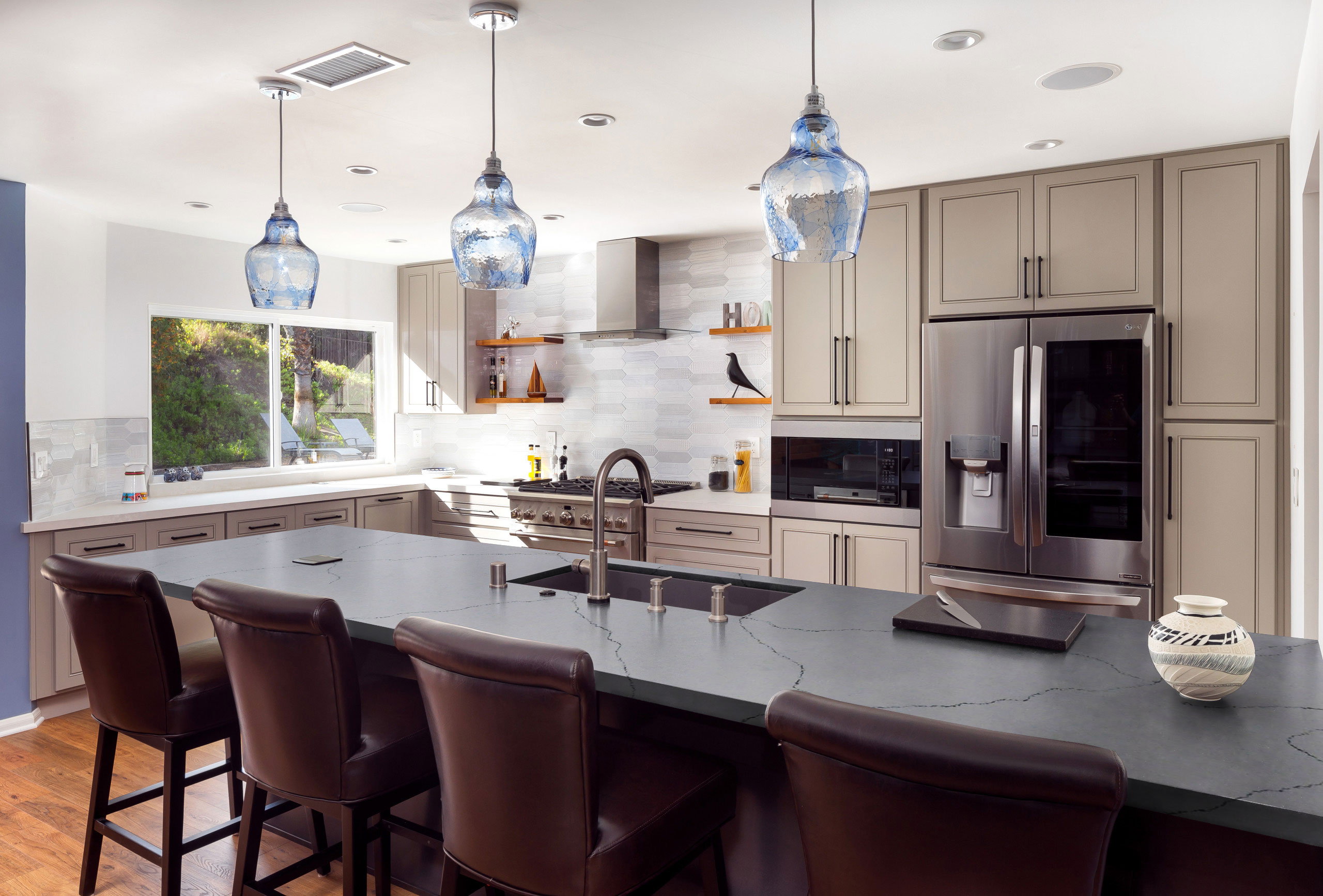 solid surface manufacturer