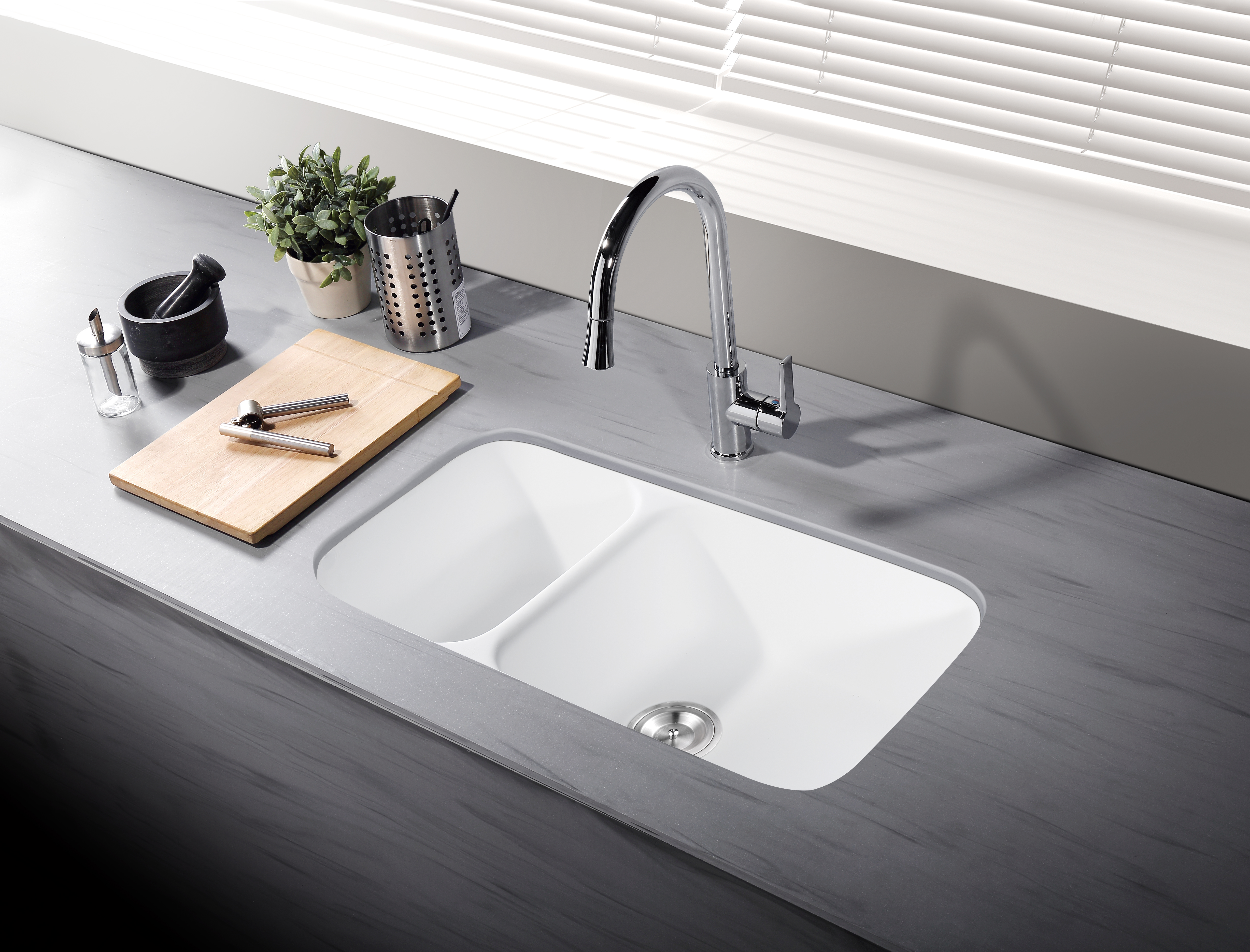 solid surface manufacturer